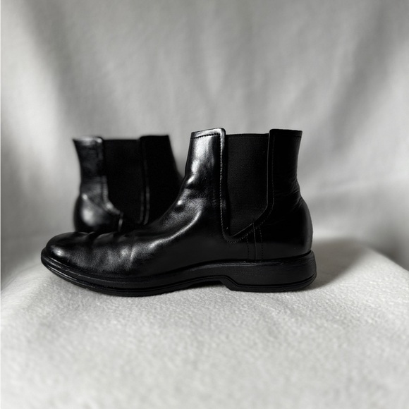 Cole Haan Size 8 1/2 Men’s Black Leather Chelsea Boots - Picture 3 of 13